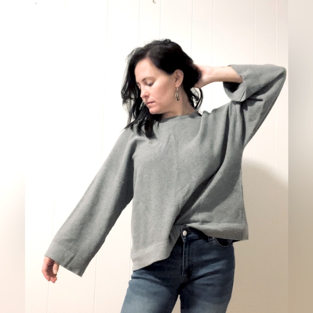 J.Jill Cashmere and cotton loose fitting bell sleeve sweater XS